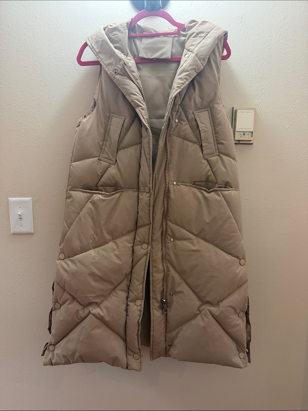 Beige Hooded Long Puffer Vest — Women’s Sleeveless Coat